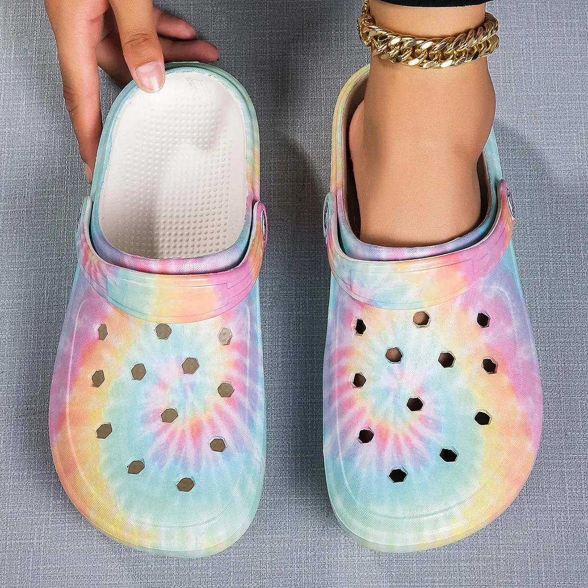 Garden Clogs Comfortable Women's Tie-dye Pattern Clogs, Slip On Lightweight Two-way Wear Clogs, Non-slip Summer Beach Slides 666 - Image 2